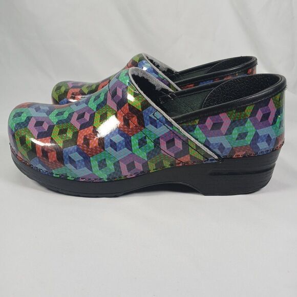 Dansko Professional Women’s Clogs Size 41 US 10.5-11 Multicolor Geometric Print - Picture 3 of 12